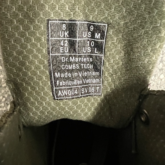 Dr. Martens Combs Tech Casual Boots Olive Green Sz. 9 - Picture 6 of 6